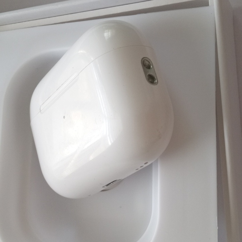 apple airpods pro 2 nd generation - Picture 9 of 10